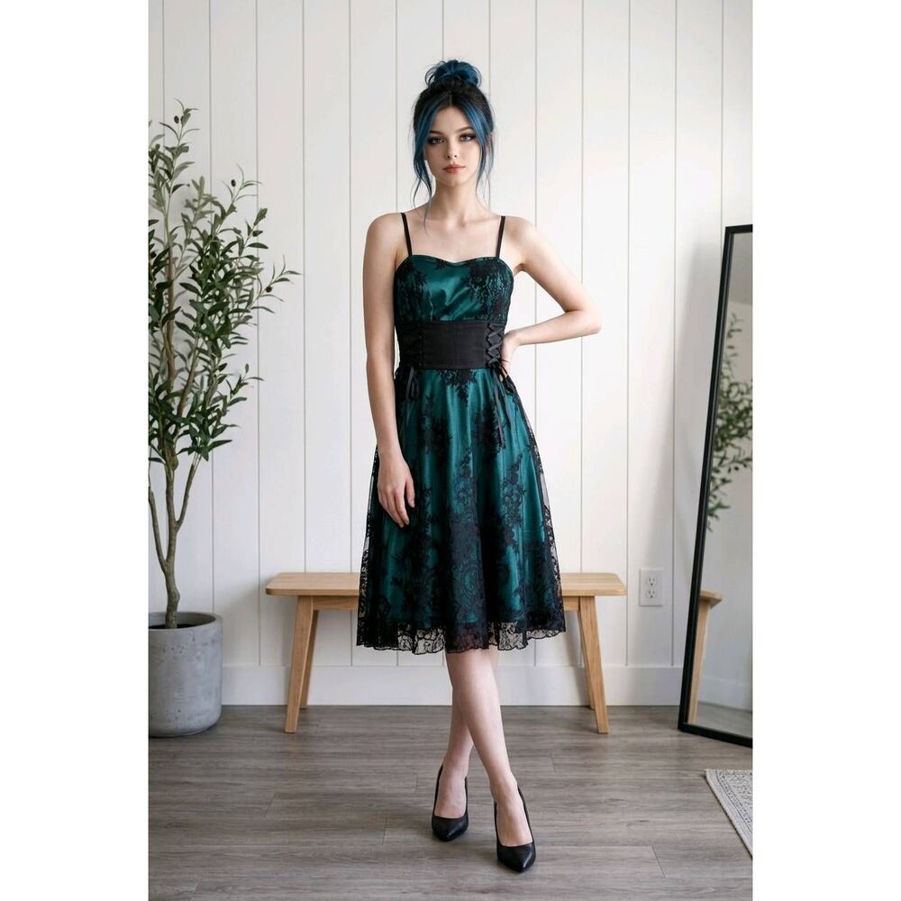 💬☔️🩵🅰️NWT Emerald Green Satin & Black Lace Corset Steampunk Sleeveless Dress
